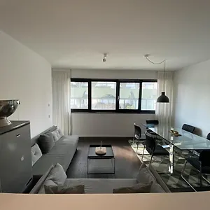 https://friedrichshain-apartment.find-berlin-hotels.com